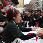 image-5253 kozan.gr: Kεντρική Πλατεία Κοζάνης: Τα παραδοσιακά Κοζανίτικα γιαπράκια είχαν την τιμητική τους (Φωτογραφίες & Βίντεο)
