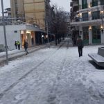image-9421 kozan.gr: Ώρα 07:55 π.μ.: Εικόνα από το κέντρο της Κοζάνης με τους εργαζόμενους στην καθαριότητα να ανοίγουν μονοποτάκια (Βίντεο)