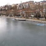 image-14343 Καστοριανός έσωσε 7χρονο παιδάκι από τη λίμνη, όταν έσπασε ο πάγος