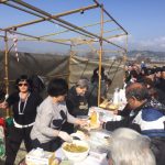 image-21731 kozan.gr: Παραδοσιακή φασολάδα, λαγάνα και νηστίσιμα εδέσματα στον εορτασμό των «Κούλουμων» στη γέφυρα των Σερβίων (Φωτογραφίες)
