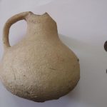 image-39582 Σύλληψη 3 ατόμων σε περιοχή των Γρεβενών-Κατείχαν 32 αρχαία αντικείμενα, ιδιαίτερης αρχαιολογικής & επιστημονικής αξίας που ανήκουν στους Αρχαίους, Ρωμαϊκούς, Βυζαντινούς και Οθωμανικούς χρόνους (Φωτογραφίες)