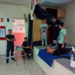 image-39451 Εκπαίδευση από το ΕΚΑΒ ΔΥΤ.ΜΑΚΕΔΟΝΙΑΣ σε εκπαιδευτικούς και παιδιά του Γυμνασίου Αιανής (Φωτογραφίες)