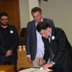 image-37700 kozan.gr: Υπεγράφη η συνεργασία της Κοβενταρείου Βιβλιοθήκης Κοζάνης με την Εθνική Βιβλιοθήκη Ελλάδος (Φωτογραφίες & Βίντεο)