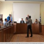 image-36691 Επεισόδιο μεταξύ Δημοτικού Συμβούλου και Δημοσιογράφου στο Δημοτικό Συμβούλιο Γρεβενών (Βίντεο)