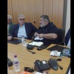 image-41806 kozan.gr: Έσκισε αντίγραφο της απόφασης του ΚΥΣΟΙΠ, για την πώληση του 40% των λιγνιτικών μονάδων, ο Αντιπεριφερειάρχης Π.Ε. Κοζάνης, Παναγιώτης Πλακεντάς, για να δείξει ότι μπορεί να ανατραπεί το συγκεκριμένο ΦΕΚ, όπως ανατράπηκε κι ο νόμος για τη «Μικρή ΔΕΗ» (Βίντεο)