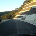 image-52670 kozan.gr: «Έπεσε» κι η άσφαλτος στο «Μπιτζινίσιο» στο δρόμο Βελβεντο – Καταφύγι (Φωτογραφίες)