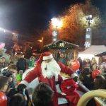 image-80649 kozan.gr: Κεντρική Πλατεία Πτολεμαΐδας: Ο Αι- Βασίλης ήρθε και πρόσφερε δώρα σε όλα τα παιδιά (Φωτογραφίες & Βίντεο)