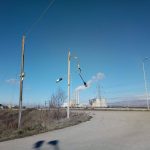 image-84863 kozan.gr: Οι δυνατοί άνεμοι, που επικρατούν στην περιοχή, «ξήλωσαν» μέχρι και κολόνα ηλεκτροφωτισμού στη διασταύρωση για το Μαυροδένδρι Κοζάνης (Φωτογραφίες)
