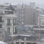 image-95045 kozan.gr: Ώρα 17:50: Στα λευκά οι στέγες των κατοικιών στην Κοζάνη – Καθαροί δρόμοι – Συνεχίζεται η χιονόπτωση – Εικόνες από κεντρική πλατεία και περιοχή Ξενία (Βίντεο & Φωτογραφίες)