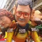 image-94107 Άναψε φωτιές το άρμα σε μορφή Λερναίας Ύδρας, του δημάρχου Πατρέων, Κώστα Πελετίδη, που έγραφε «Εγώ είμαι από την Κοζάνη»