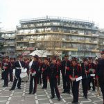 image-100992 kozan.gr: Ώρα 09:20 π.μ.: H έπαρση της Σημαίας στην Κεντρική Πλατεία Πτολεμαΐδας, από τη Φιλαρμονική του δήμου Εορδαίας