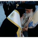 image-100884 Τα τιμαλφέστατα ιερά κειμήλια, που φυλάσσονται στην Ιερά Μονή Αγίου Αθανασίου Εράτυρας Κοζάνης, μετέφερε, την Παρασκευή 23/3, στον Μητροπολιτικό Ιερό Ναό Αγίου Νικολάου Βόλου, ο Σεβ. Μητροπολίτης Σισανίου & Σιατίστης κ.κ. Παύλος