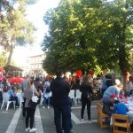 image-111691 kozan.gr: Φρουτένιες λιχουδιές, χυμοί και διαδραστικά παιχνίδια στην εκδήλωση του συλλόγου Πολυτέκνων Γονέων Εορδαίας, που πραγματοποιήθηκε το απόγευμα της Κυριακής 13/5 (Βίντεο & Φωτογραφίες)