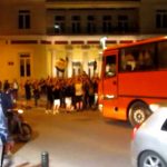 image-111375 kozan.gr: Νέο βίντεο, με περισσότερο κόσμο, από τους πανηγυρισμούς των φιλάθλων του ΠΑΟΚ, στο κέντρο της Κοζάνης (Bίντεο)