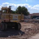 image-125078 Ένα χρόνιο αίτημα της κοινωνίας του Κρόκου, η κατεδάφιση του παλιού κινηματογράφου, υλοποιείται, αυτές τις μέρες, από την Τεχνική Υπηρεσία του Δήμου Κοζάνης (Φωτογραφίες)