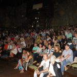 image-124381 kozan.gr: Μουσικοθεατρική παράσταση αφιερωμένη στον Μάνο Ελευθερίου πραγματοποιήθηκε το βράδυ της Δευτέρας 16/7 στο Υπαίθριο Δημοτικό Θέατρο Κοζάνης (Φωτογραφίες)