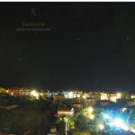 image-123878 Οι μπλε λάμψεις, πάνω από την πόλη της Σιάτιστας, που απαθανάτισε φωτογράφος της περιοχής, λίγο μετά τις 23:00, το βράδυ της Πέμπτης 12 Ιουλίου