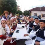 image-123059 kozan.gr: Με ηπειρώτικες γεύσεις γιόρτασαν, το βράδυ της Κυριακής 8/7, στο 3ο θερινό αντάμωμα του Συλλόγου Ηπειρωτών Εορδαίας (Φωτογραφίες & Βίντεο)