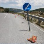 image-123018 Δρόμος Ρυμνίου – Τριγωνικού: Το πρόβλημα του οδοστρώματος δεν αποκαθίσταται, η οδοσήμανση δίνει το στίγμα της πλήρους εγκατάλειψης…