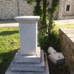 image-122769 kozan.gr: Η προτομή του Νικολάου Δούμπα στο Θωμαίδειο στη Βλάστη Εορδαίας βρίσκεται σε αυτήν την κατάσταση τουλάχιστον δύο μήνες (Φωτογραφία)