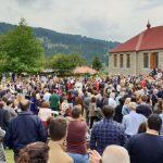 image-128593 kozan.gr: Μεγάλη συμμετοχή του κόσμου, σήμερα Πέμπτη 16/8, στον παραδοσιακό χορό «Τσιάτσιος» στη Σαμαρίνα Γρεβενών (Φωτογραφίες & Βίντεο)
