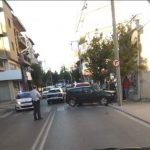 image-134560 kozan.gr: Τροχαίο ατύχημα, με πλαγιομετωπική σύγκρουση, στην οδό Γκέρτσου στην Κοζάνη (Φωτογραφίες)