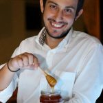 image-138348 kozan.gr: «Mam-honey»: η νεοφυής επιχείρηση ενός Κοζανίτη που στοχεύει να κατακτήσει την αγορά – Συνέντευξη του δημιουργού Βασίλη Μαμάτσιου στο kozan.gr