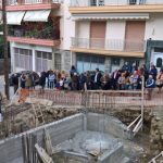 image-137222 Θεμελίωση οικοδομής στη Σιάτιστα, όπως τα παλαιά τα χρόνια, με τις ευλογίες της εκκλησίας και παρουσία φίλων και γνωστών (Βίντεο & Φωτογραφίες)