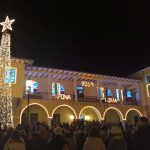 image-148584 Φωταγωγήθηκε, το βράδυ του Σαββάτου, το Χριστουγεννιάτικο δέντρο στη Σιάτιστα (Βίντεο & Φωτογραφίες)