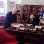 image-153853 Τη σύμβαση του έργου «Βελτίωση- συντήρηση αθλητικών εγκαταστάσεων» υπέγραψε ο Δήμαρχος Εορδαίας Σ. Ζαμανίδης