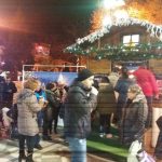 image-153785 kozan.gr: Οι 13 σύλλογοι της Εορδαίας ένωσαν τις δυνάμεις τους και δημιούργησαν, το απόγευμα της Πέμπτης 27/12, εορταστική ατμόσφαιρα στην κεντρική πλατεία της Πτολεμαΐδας (Φωτογραφίες & Βίντεο)