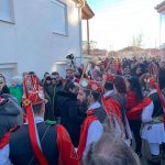 image-153575 kozan.gr: Γέμισε κόσμο ο Τετράλοφος Κοζάνης – Εντυπωσιακοί, γι’ ακόμη μια χρονιά, οι Μωμόγεροι του χωριού (Βίντεο & Φωτογραφίες)