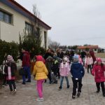 image-151014 Μαθητές του Δημοτικού Σχολείου Αιανής επισκέφθηκαν το Αρχαιολογικό Μουσείο Αιανής και στόλισαν το Χριστουγεννιάτικο δέντρο