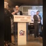 image-159705 kozan.gr: Ο οικονομικός επόπτης του ΕΒΕ Κοζάνης, Γ. Παντελίδης, απευθυνόμενος, για τη “Συμφωνία των Πρεσπών”, σε Ο. Τελιγιορίδου & Μ. Δημητριάδη, στην χθεσινή επετειακή εκδήλωση του ΕΒΕ Κοζάνης: “Εγώ δε θα μιλήσω για προδότες. Η ιστορία θα μας κρίνει. Η ιστορία δεν διαγράφεται, δεν παραγράφεται, δεν ξαναγράφεται – Η Μακεδονία είναι μία και είναι Ελληνική” (Bίντεο)