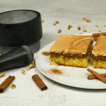 image-159324 Το foodaholics.gr προτείνει πρωτότυπη καρυδόπιτα που θα ικανοποιήσει και τους πιο απαιτητικούς (Bίντεο)