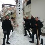 image-156297 kozan.gr: Ο πιο ψηλός χιονάνθρωπος στην Ελλάδα είναι στην Πτολεμαΐδα – Έχει ύψος 4,86 μέτρα (Βίντεο)