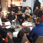 image-154931 kozan.gr: Ξεκίνησαν οι πρόβες για την αποκριάτικη παράσταση «Κοζάνη 2146 μ.Χ. – Σώστι τ’ Σκ’ρκα» , του Κώστα Καρανάτσιου, σε σκηνοθεσία Γιώτη Βασιλειάδη – Χθες έγινε η κατανομή ρόλων και ξεκίνησαν οι πρόβες – 1 – 10 Μαρτίου οι παραστάσεις (Βίντεο & Φωτογραφίες)