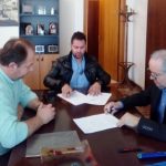 image-164751 Η σύμβαση του έργου «ΑΝΑΚΑΙΝΙΣΗ – ΣΥΝΤΗΡΗΣΗ ΤΟΥ ΚΛΕΙΣΤΟΥ ΑΘΛΗΤΙΚΟΥ ΚΕΝΤΡΟΥ (ΕΑΚ) ΚΑΙ ΤΩΝ ΒΟΗΘΗΤΙΚΩΝ ΧΩΡΩΝ» υπεγράφη στο Δήμο Εορδαίας