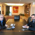 image-164253 Συνάντηση με τον Υπουργό Παιδείας είχε το πρωί της Δευτέρας ο Δήμαρχος Κοζάνης Λ.Ιωαννίδης – Από τη συζήτηση έγινε σαφές και ξεκάθαρο πως από το νέο σχεδιασμό και την εφαρμογή των ακαδημαϊκών κριτηρίων η Κοζάνη θα βγει ενισχυμένη, επιδιώκοντας να διαδραματίσει το μητροπολιτικό της ρόλο στη Δυτική Μακεδονία