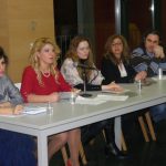 image-163095 kozan.gr: Η ποιητική συλλογή της Γεωργίας Δεμπερδεμίδου «Μονόδρομος καθρέφτης», παρουσιάστηκε, το βράδυ της Δευτέρας 11/2, στο αναγνωστήριο του νέου κτηρίου της Βιβλιοθήκης Κοζάνης (Φωτογραφίες & Βίντεο)