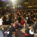 image-166508 kozan.gr: Η παρουσίαση του φανού “Πηγάδ΄ Κεραμαριό” το βράδυ της Τσικνοπέμπτης στην κεντρική πλατεία Κοζάνης (Φωτογραφίες & Βίντεο)