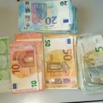 image-166625 Φλώρινα: 26χρονος διέρρηξε δύο (2) περίπτερα κι αφαίρεσε συνολικά διάφορα καπνικά προϊόντα αξίας -6.000- ευρώ και το χρηματικό ποσό των -2.554- ευρώ – Συνελήφθη στο πλαίσιο του αυτοφώρου (Φωτογραφίες)