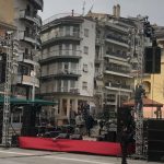 image-166885 kozan.gr: Ώρα 15:00: Έτοιμη η σκηνή για τη σημερινή συναυλία των Locomondo στην Κοζάνη (Φωτογραφία)