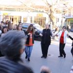 image-168184 kozan.gr: Με χορό και τραγούδι υποδέχτηκαν στο Βελβεντό την υπερψήφιση της τροπολογίας για την ανεξαρτητοποίηση του δήμου (Βίντεο & Φωτογραφίες)