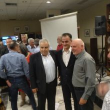 image-172681 kozan.gr: Θ. Καρυπίδης στη Λαϊκή Συνέλευση του Βελβεντού, το βράδυ του Σαββάτου 16/3: «Τ’ ότι το Βελβεντό έγινε δήμος οφείλεται στον Αλέξη Τσίπρα. Καθαρές κουβέντες – Σε συννενόηση με τον Υπουργό Παιδείας Κ. Γαβρογλου και το Υπουργείο Αγροτικής Αναπτυξης στο Βελβεντό θα γίνει ένα κέντρο αναφοράς που θα εκπαιδευονται όλοι οι αγρότες της χώρας» (Βίντεο)