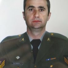 image-173197 Η στρατιωτική οικογένεια Χίου και Κοζάνης, η εκπαιδευτική κοινότητα Καλλιμασιάς Χίου, τίμησαν στο Βελβεντό, τον ΕΠ.ΟΠ. Επιλοχία (ΠΒ) Αντώνη Τσιαπανίκα. (του παπαδάσκαλου Κωνσταντίνου Ι. Κώστα)