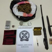 image-176058 Συνελήφθη 23χρονος στην Πτολεμαΐδα για κατοχή-διακίνηση ναρκωτικών ουσιών και παράβαση της νομοθεσίας περί όπλων (Φωτογραφία)