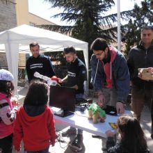 image-176194 kozan.gr: Tο ερευνητικό Project Cronus παρουσίασε, το πρωί του Σαββάτου 30/3, στην κεντρική πλατεία Κοζάνης, η ομάδα Ρομποτικής του Πανεπιστημίου Δυτικής Μακεδονίας, Hyperion Robotics (Βίντεο & Φωτογραφίες)