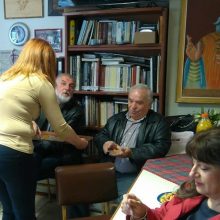 image-182806 Ο υποψήφιος Δήμαρχος Γιάννης Καραβασίλης μαζί με υποψήφιους του συνδυασμού «Μπροστά για την Εορδαία», επισκέφτηκε την Θρακική Εστία Εορδαίας «ο Αρχιγένης» (Φωτογραφίες)