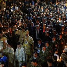 image-183443 kozan.gr: Πλήθος πιστών στην περιφορά του Επιταφίου στον Ι.Μ.Ν. του Αγίου Νικολάου στην Κοζάνη, το βράδυ της Μ. Παρασκευής (Βίντεο 8′ & 120+ Φωτογραφίες)